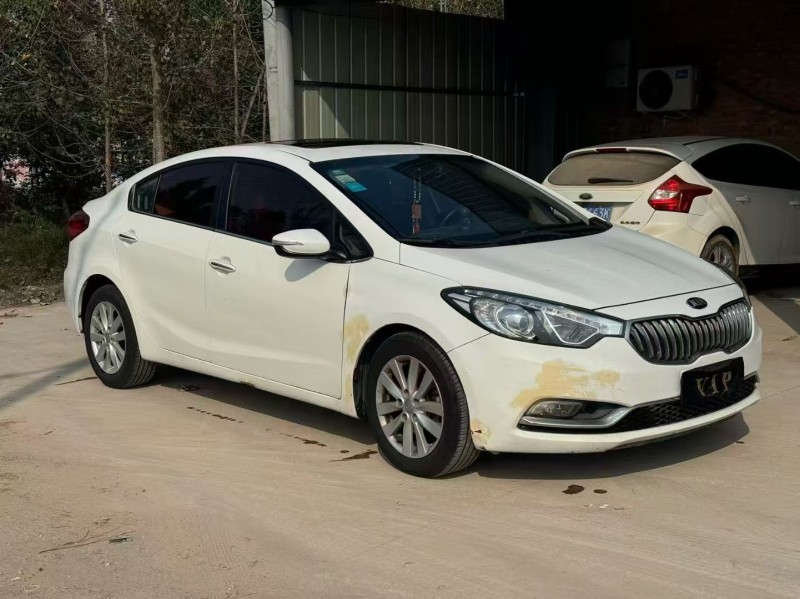 新乡15年起亚K32