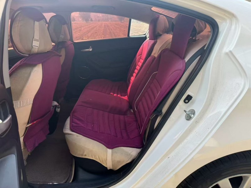 新乡15年起亚K35