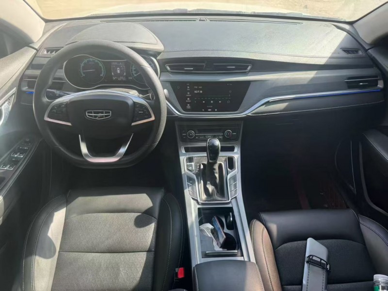 新乡21年吉利帝豪4