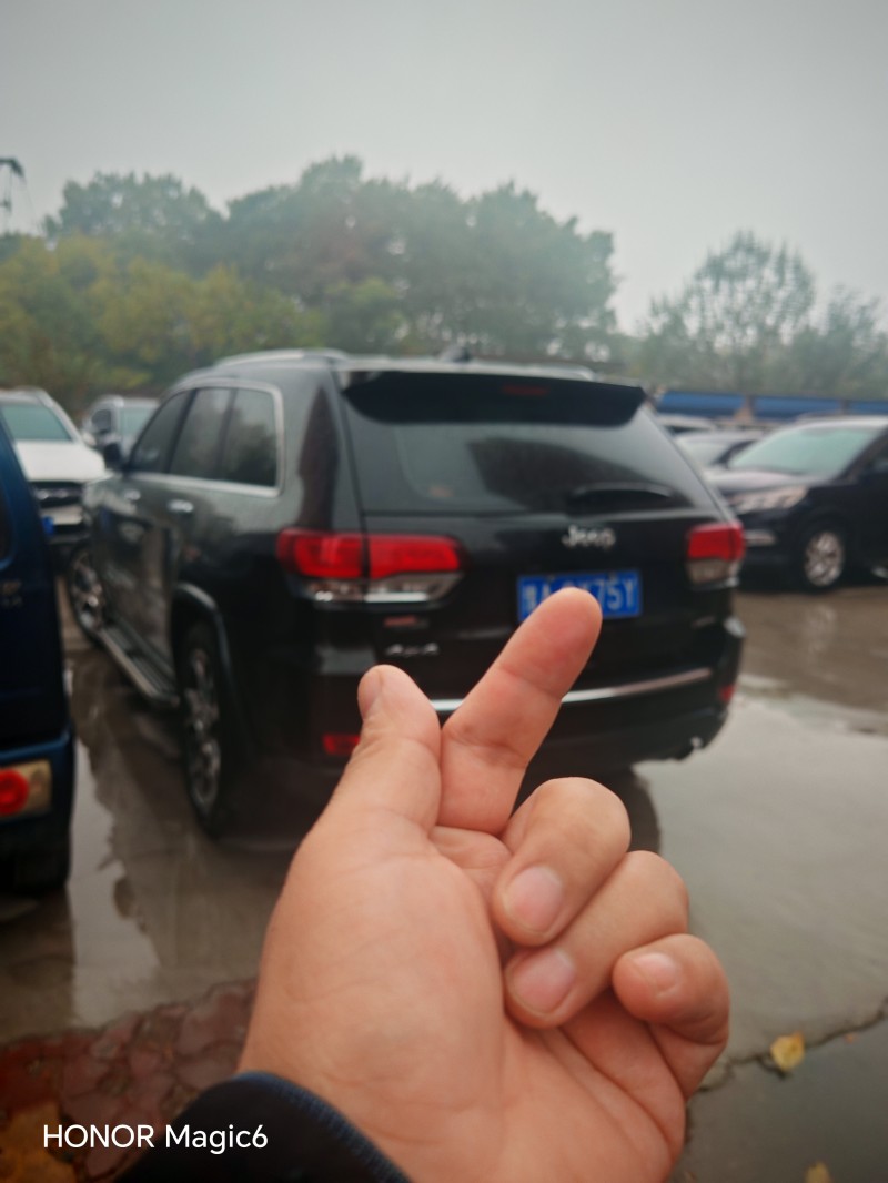 安阳22年Jeep大切诺基7