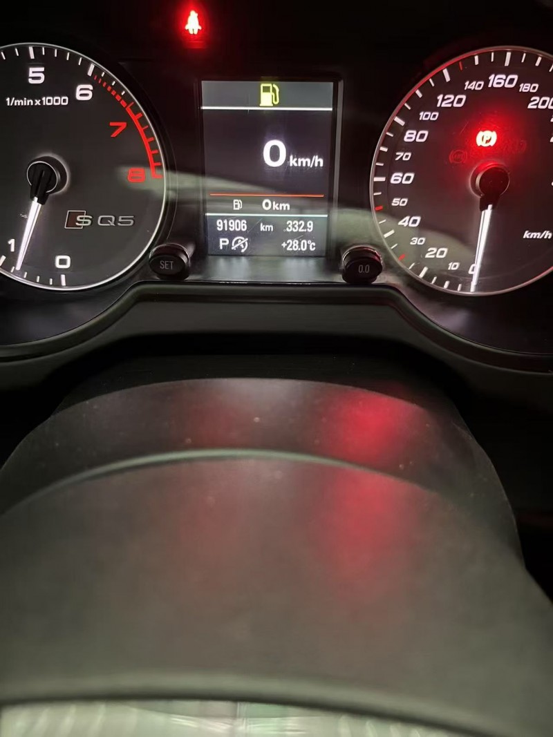 菏泽15年奥迪SQ56