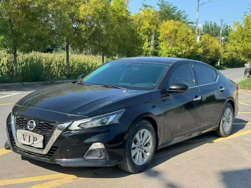 新乡20年日产天籁2