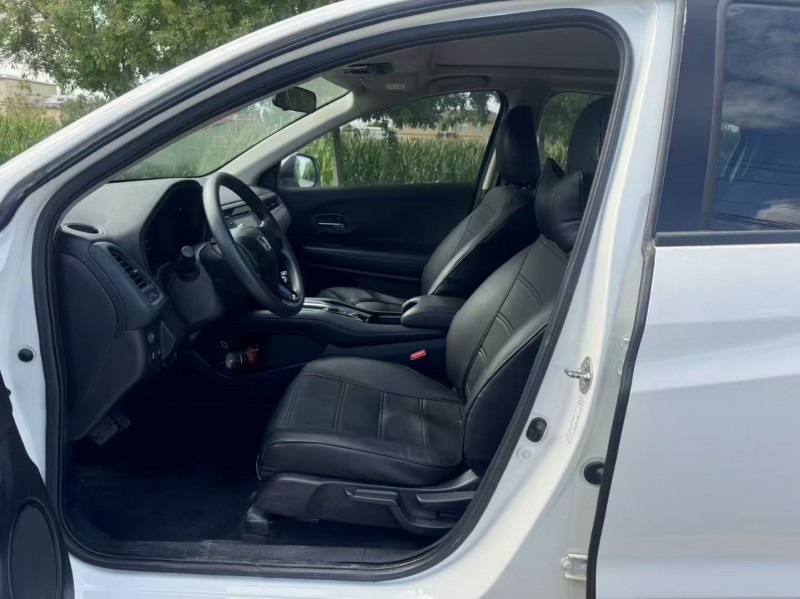 新乡21年本田缤智6