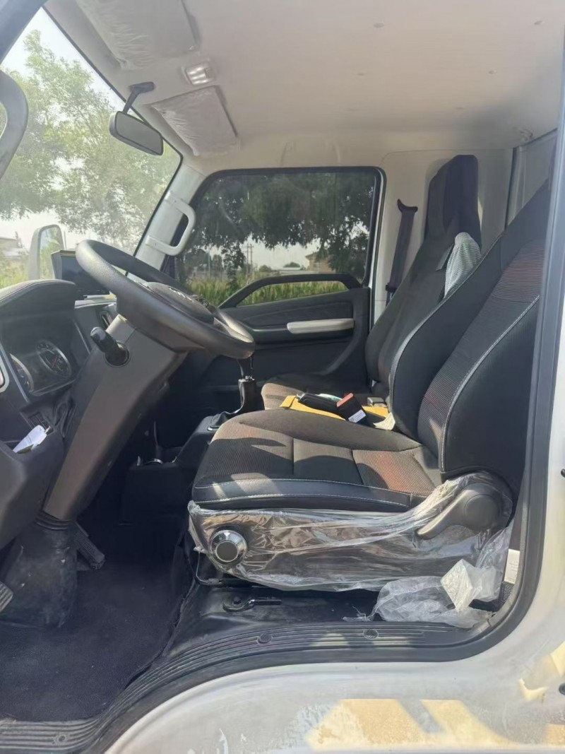 新乡23年福田奥铃5