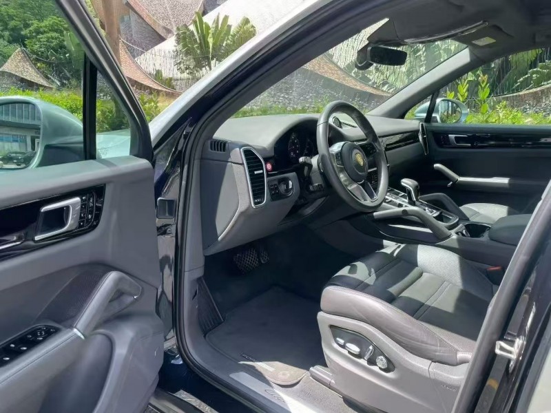 深圳21年保时捷卡宴4