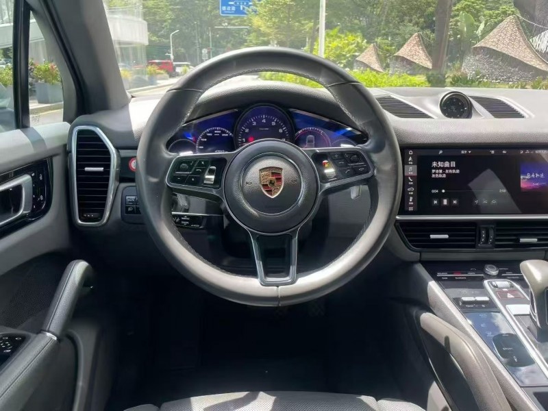 深圳21年保时捷卡宴6