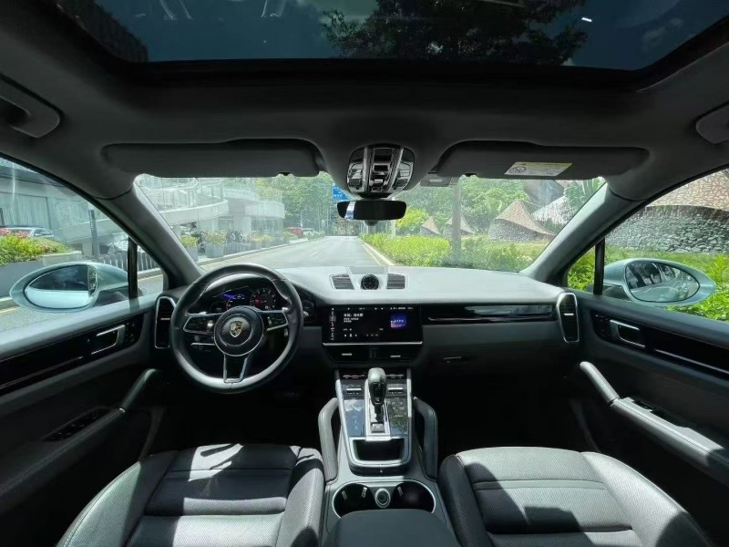 深圳21年保时捷卡宴8