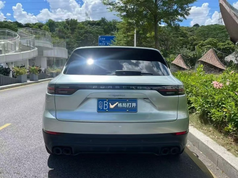 深圳21年保时捷卡宴9