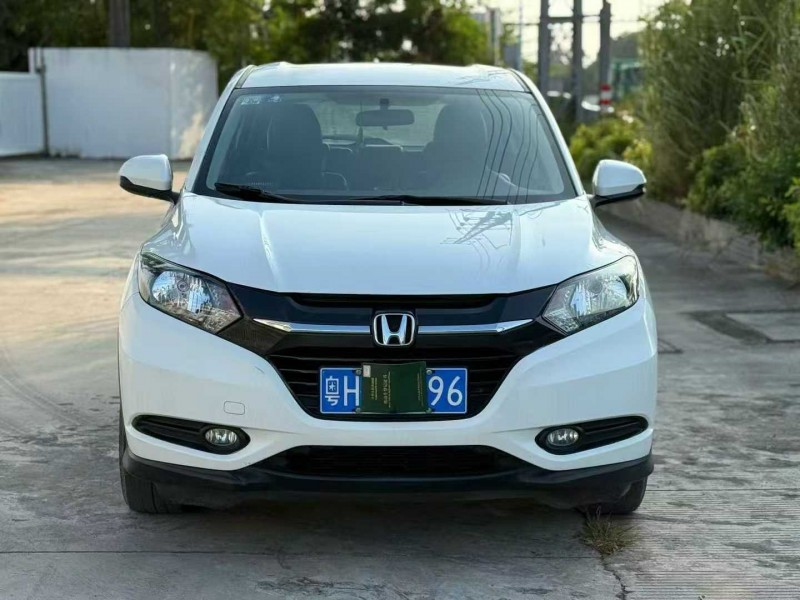 汕头18年本田缤智1