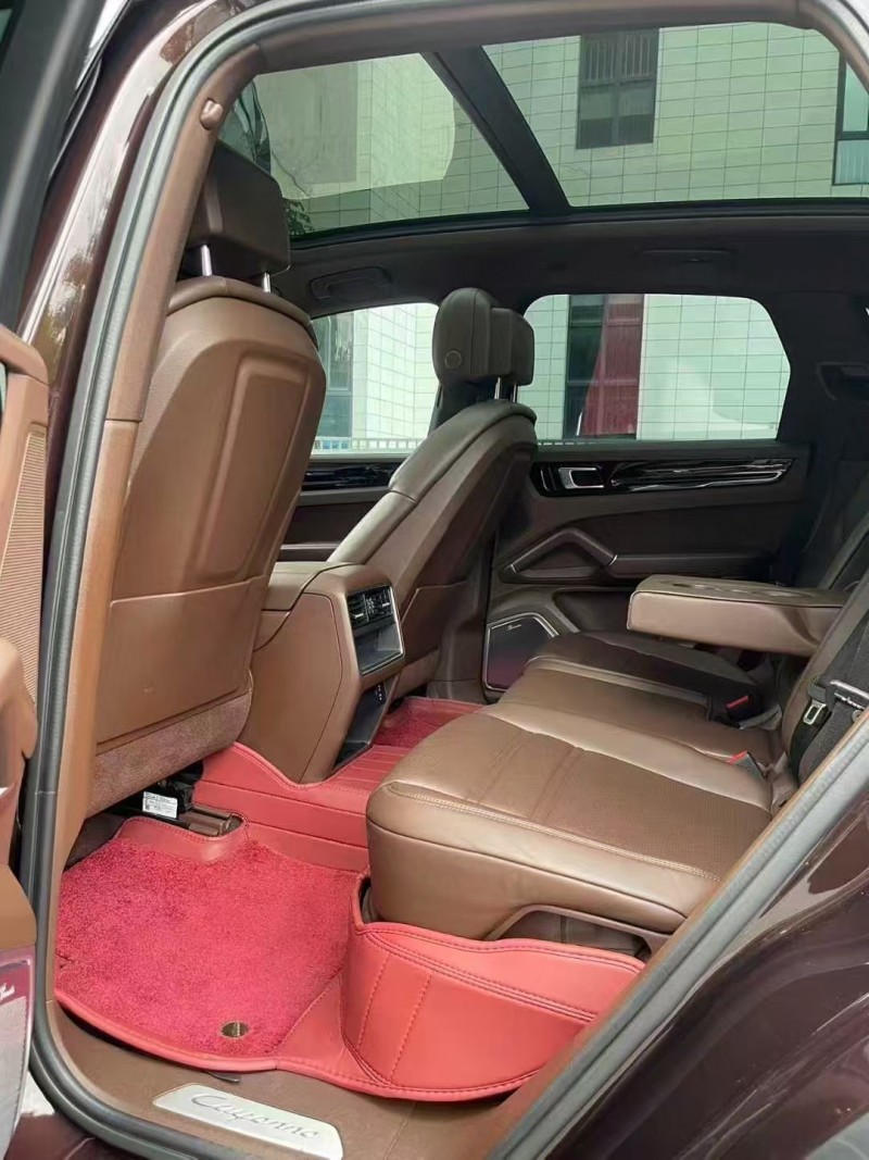 广州20年保时捷卡宴6