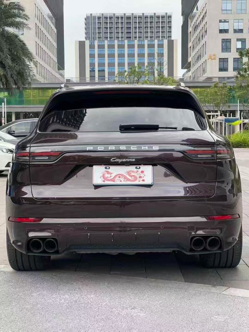 广州20年保时捷卡宴9