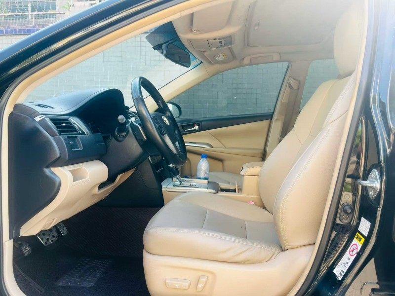 广州12年丰田凯美瑞3