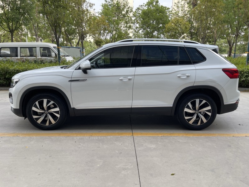 济宁22年大众探岳7