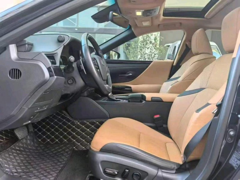 深圳22年雷克萨斯ES6