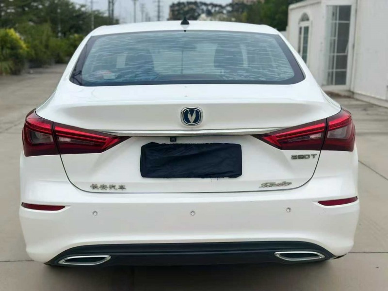 汕头19年长安汽车逸动9