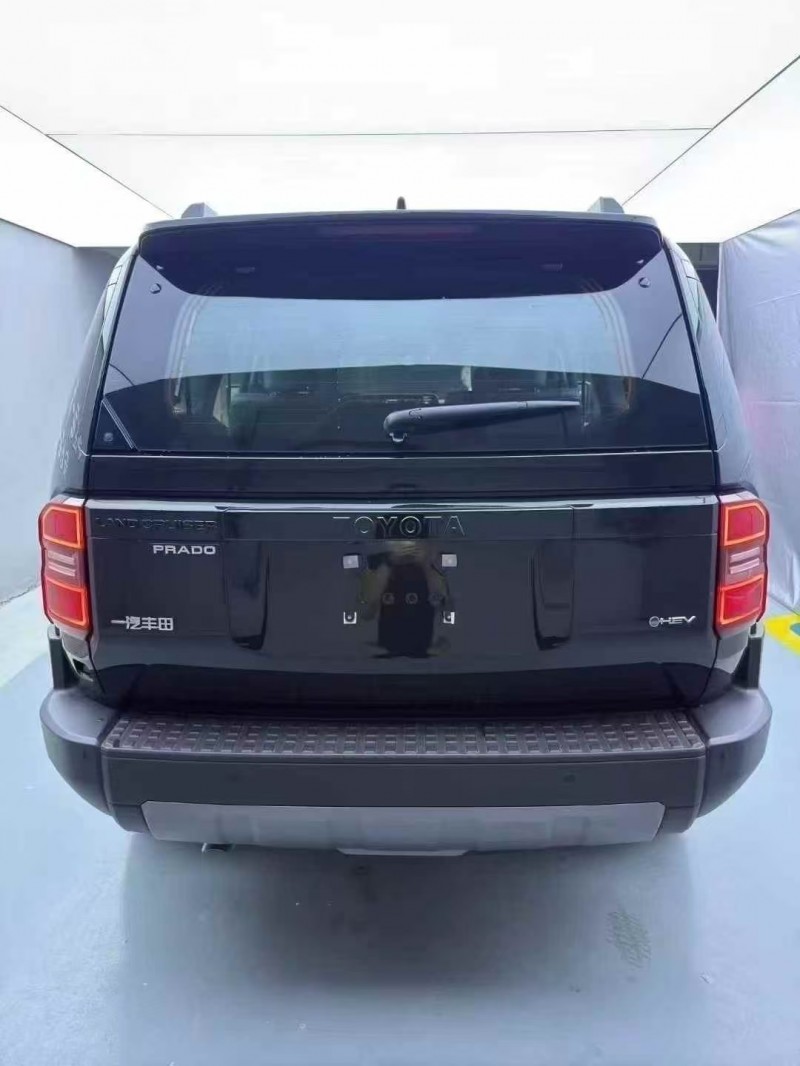 广州25年丰田普拉多9