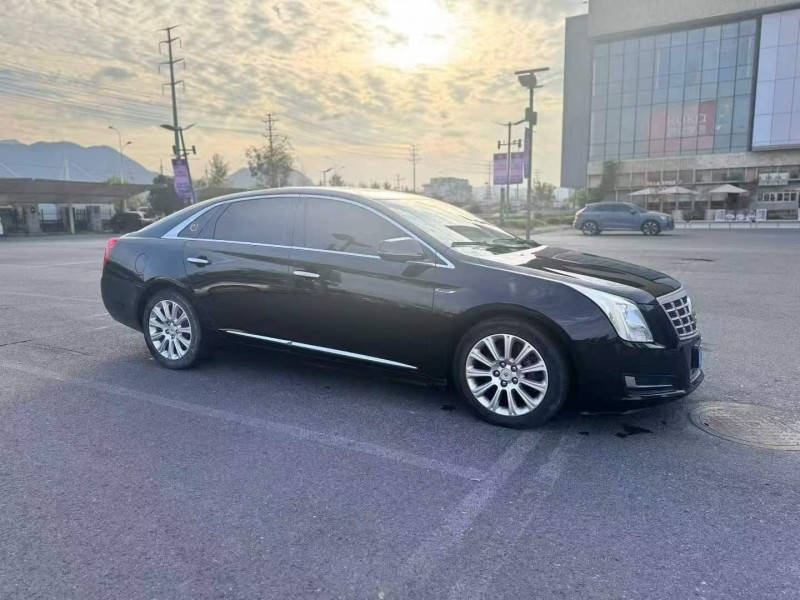 金华16年凯迪拉克XTS3