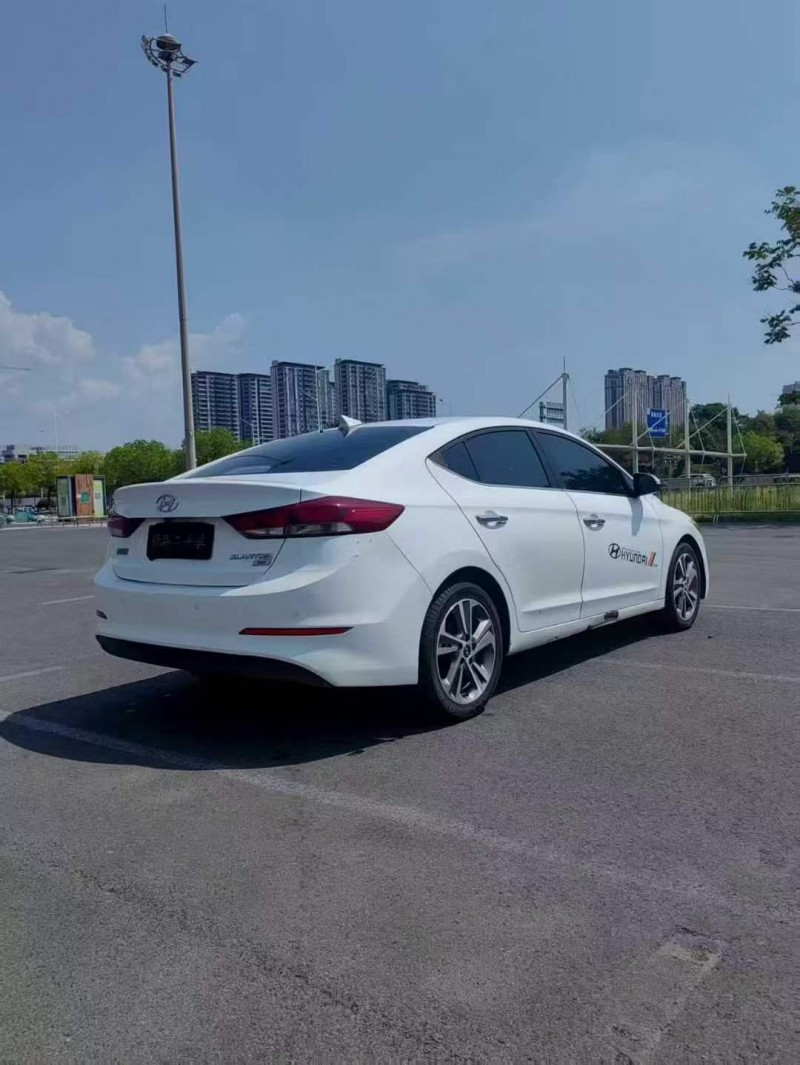 金华17年现代领动3