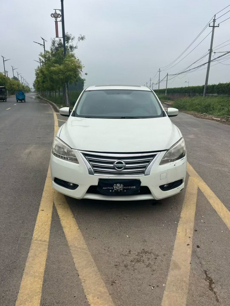 新乡15年日产轩逸1