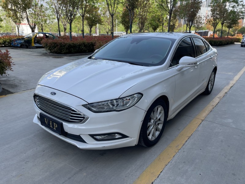 济宁18年福特蒙迪欧3