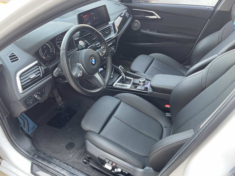 济宁22年宝马1系5