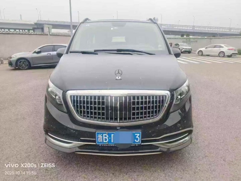 温州21年奔驰威霆1