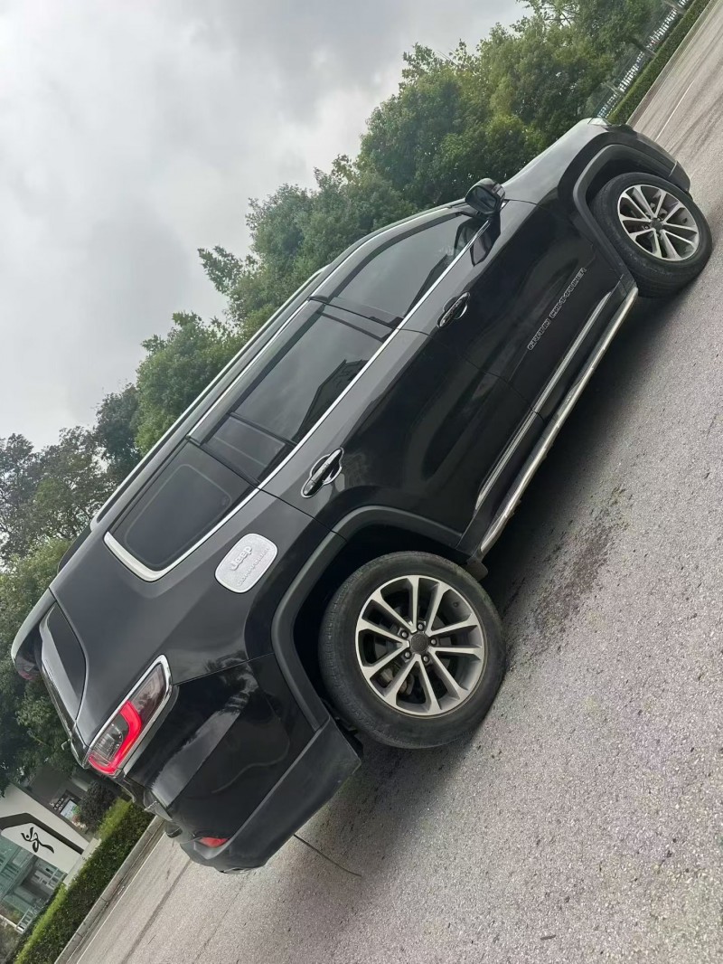 德阳21年Jeep指挥官7