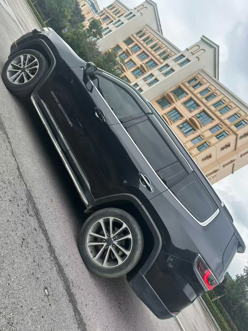 德阳21年Jeep指挥官8