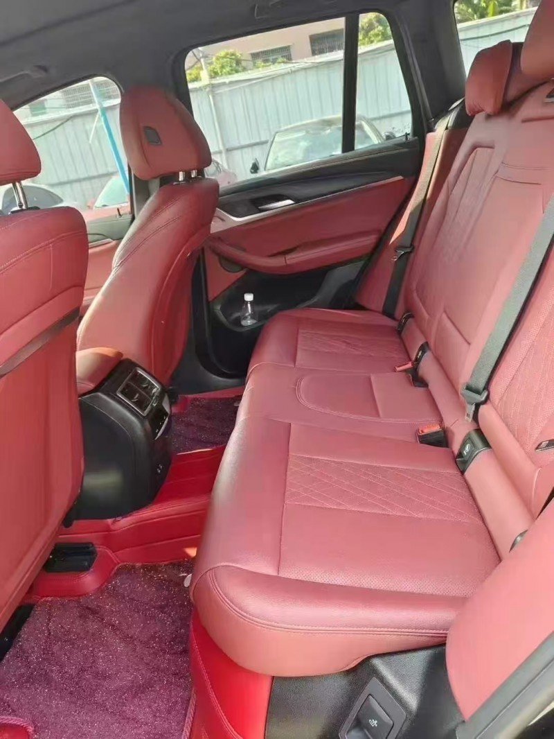 广州23年宝马IX36