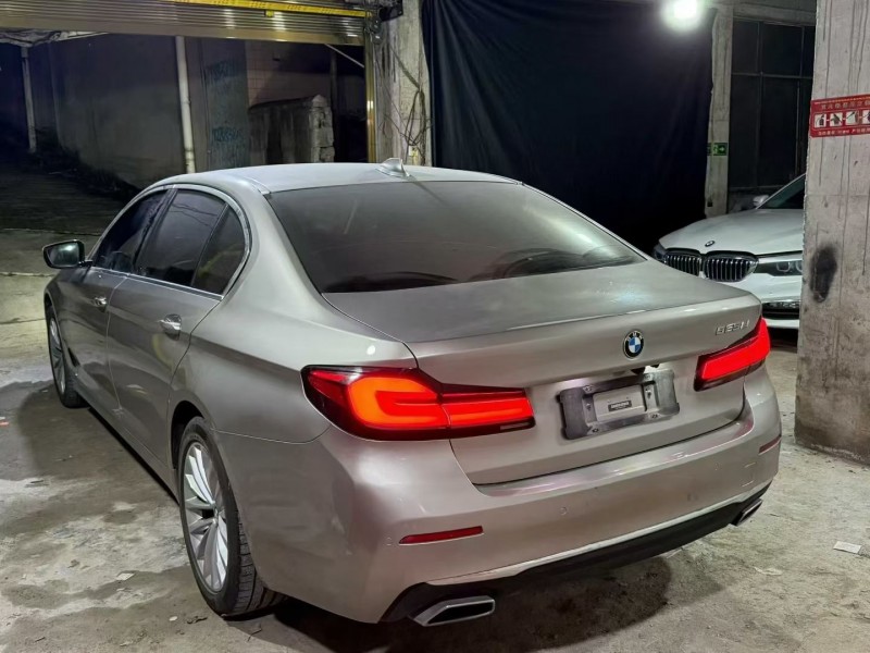 遵义20年宝马5系8