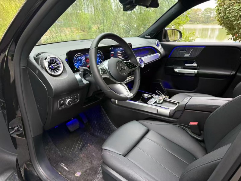 广州25年奔驰EQB6