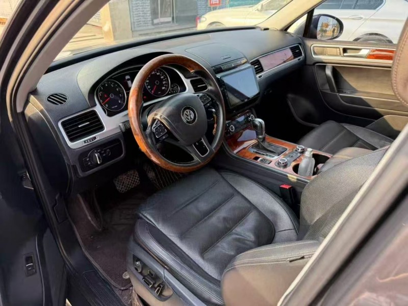 聊城13年大众途锐4