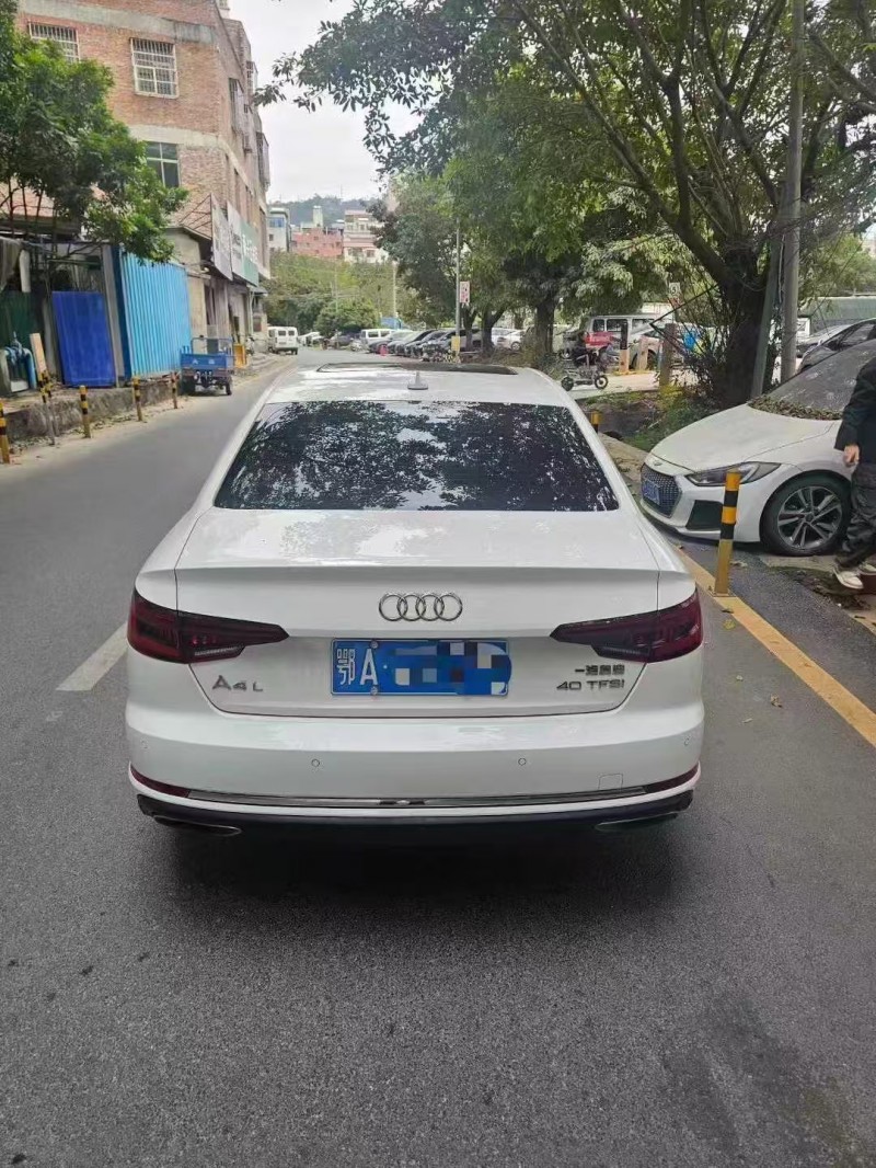 广州19年奥迪A4L9