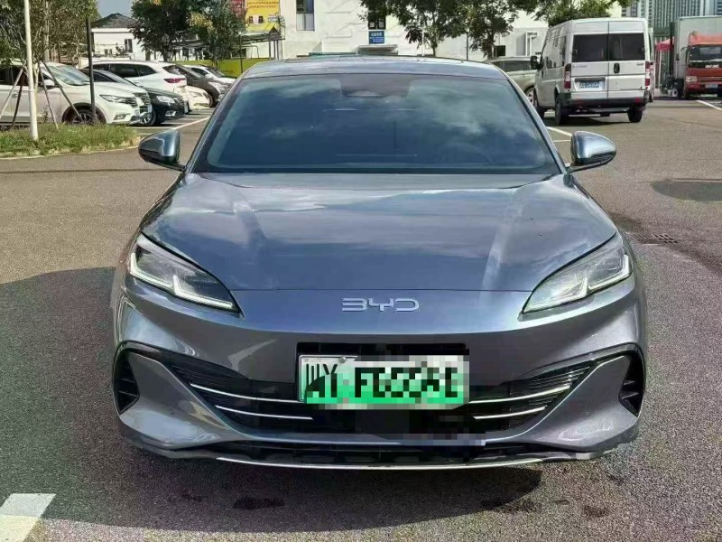 嘉兴25年比亚迪海豹1