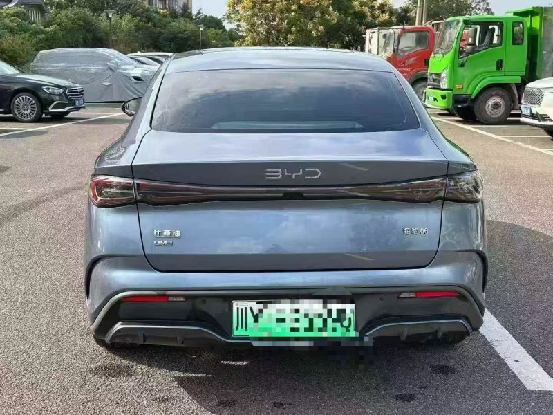 嘉兴25年比亚迪海豹9