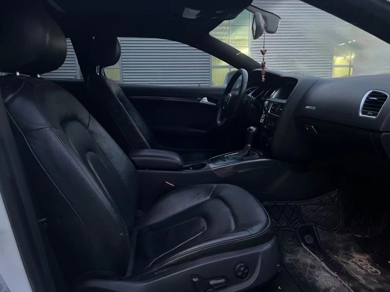 临沂11年奥迪A54