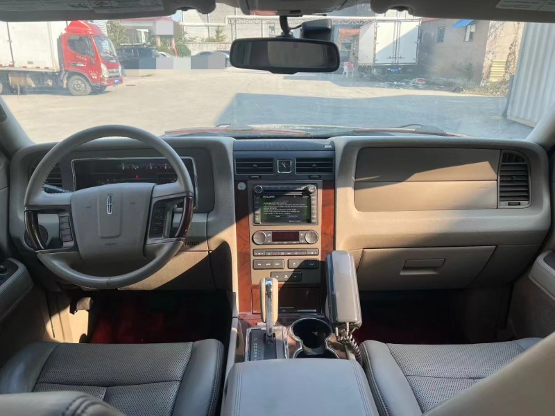 临沂12年林肯领航员4