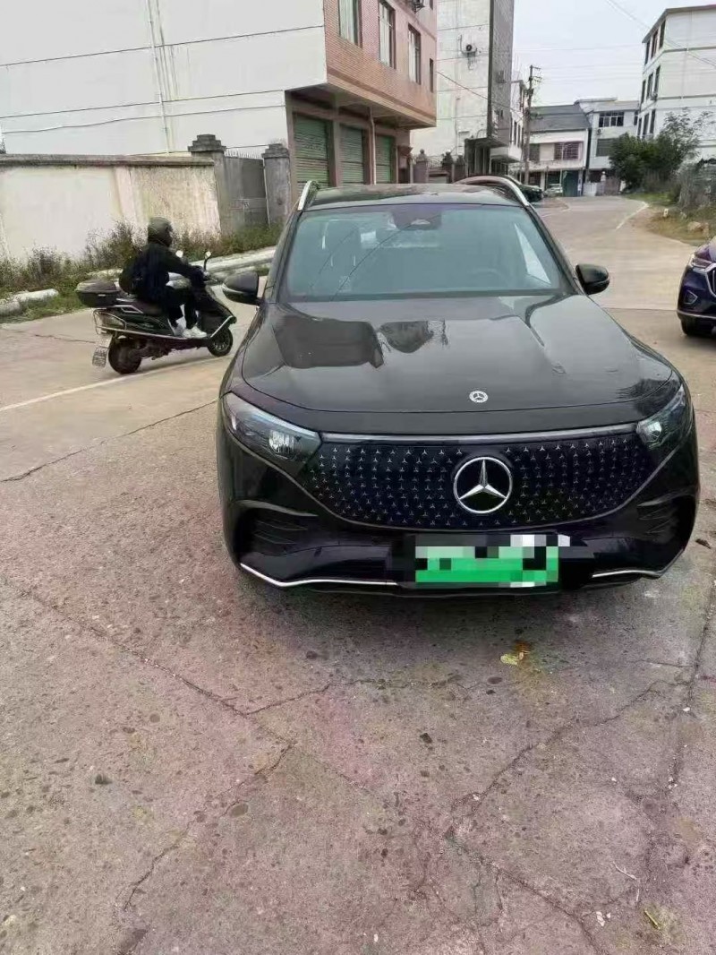 吉安25年奔驰EQB1