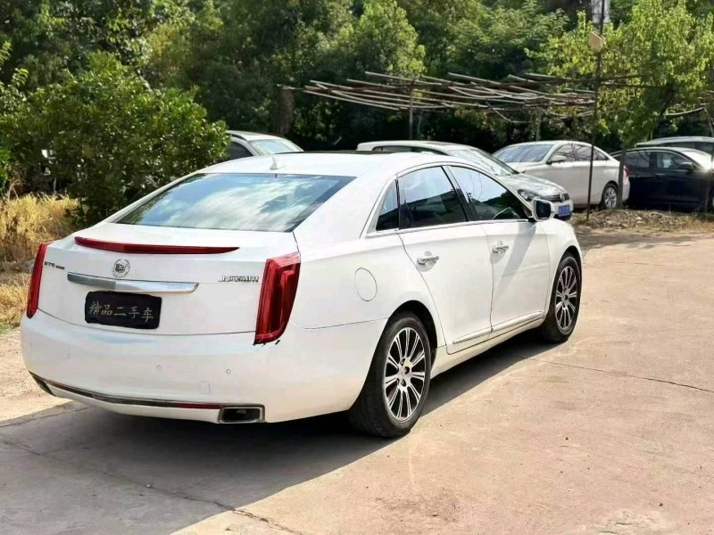 金华14年凯迪拉克XTS7