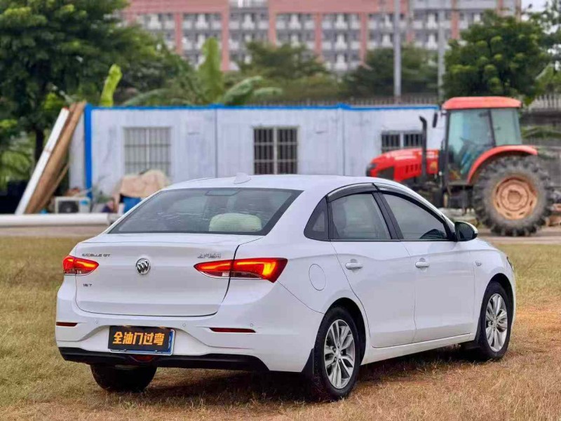 东莞19年别克英朗3