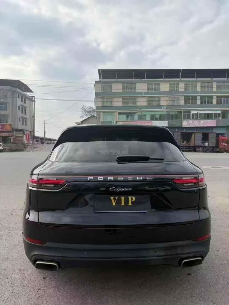 益阳22年保时捷卡宴9