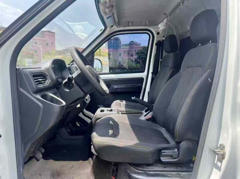 东莞23年奇瑞开瑞8