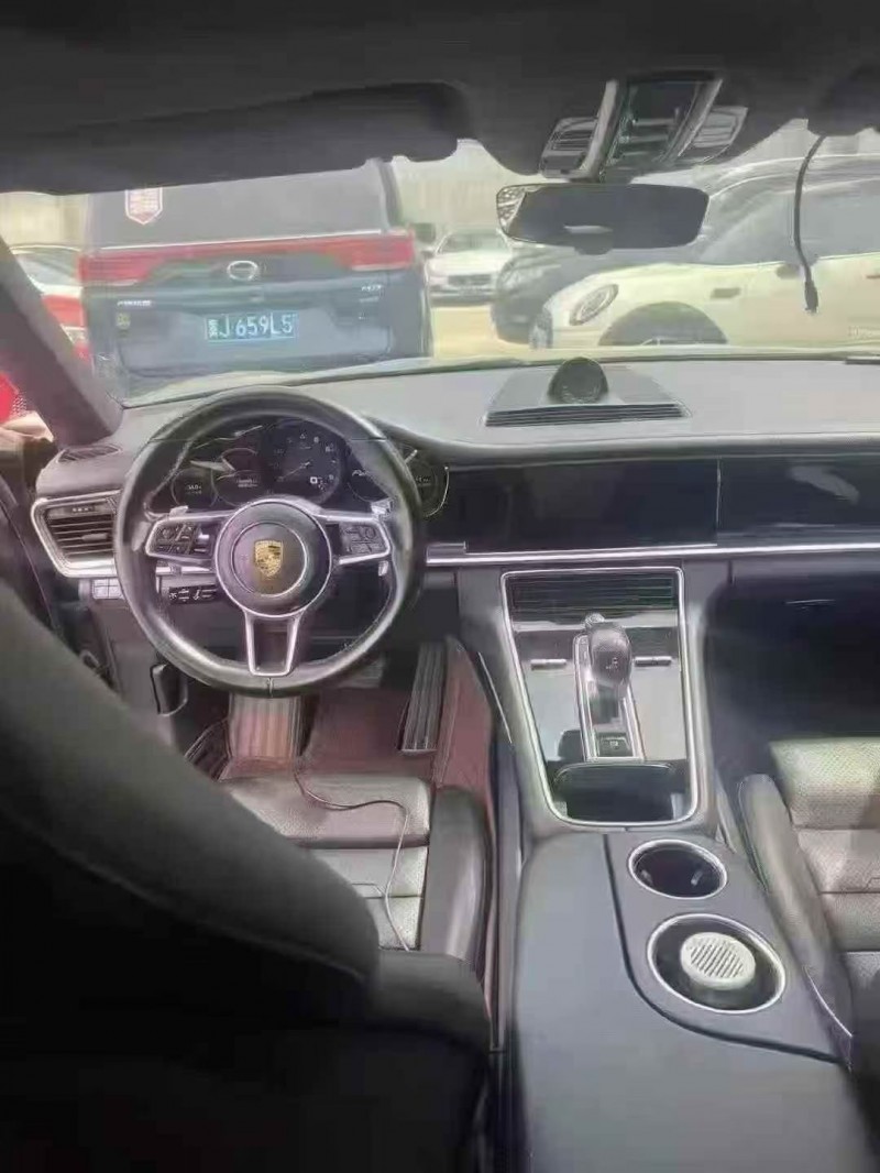 衡阳17年保时捷帕拉梅拉5