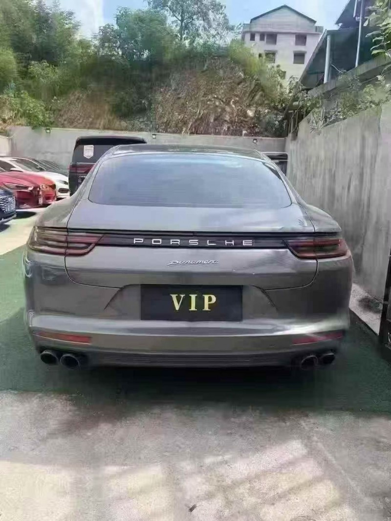 衡阳17年保时捷帕拉梅拉8