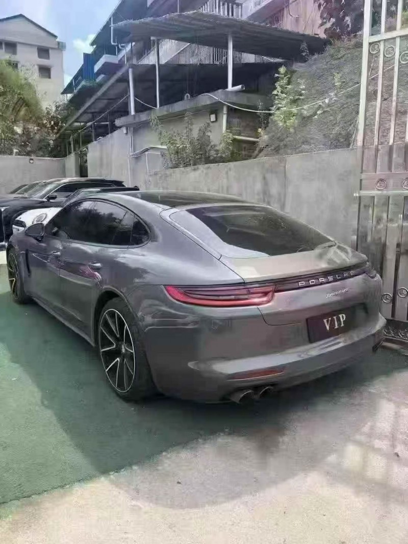 衡阳17年保时捷帕拉梅拉9