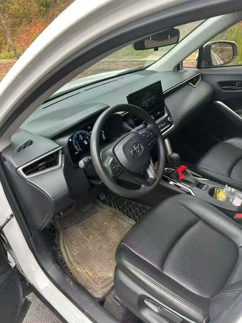 桂林23年丰田锐放6