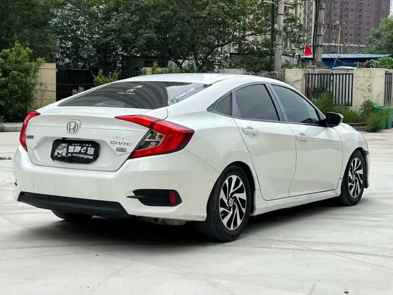 郑州18年本田思域8