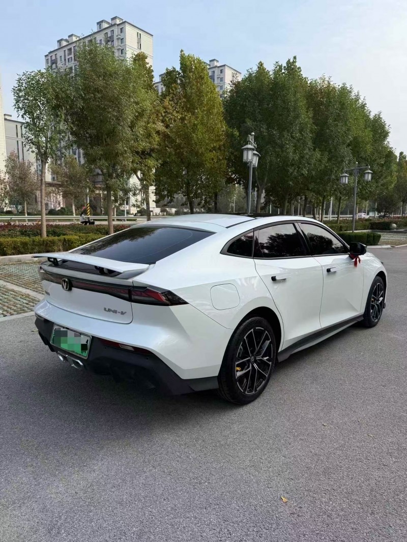 菏泽25年长安汽车UNI8