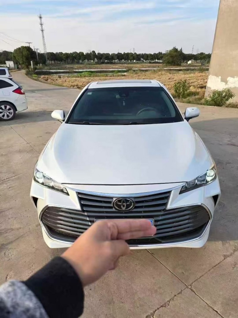 苏州21年丰田亚洲龙1