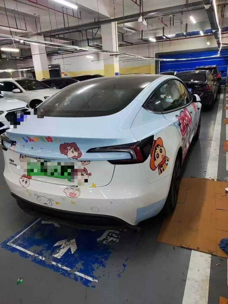 济宁24年特斯拉MODEL 37